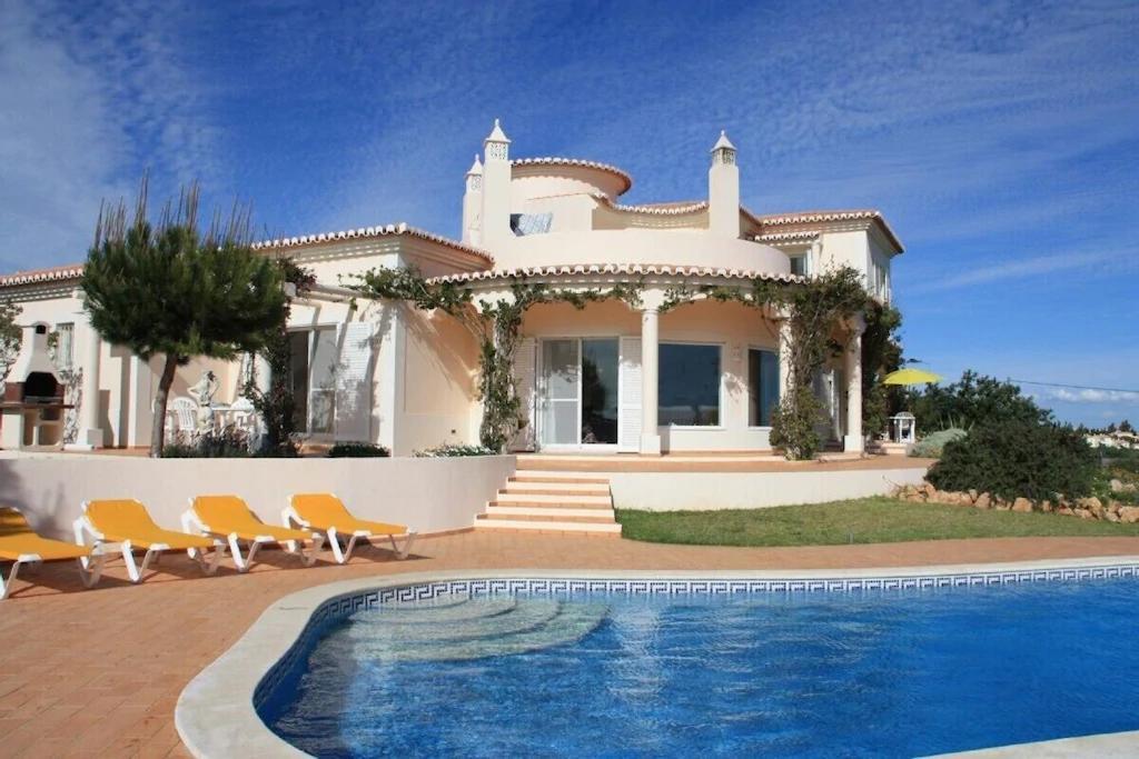 Villa With Beautiful See Views & Spacious Garden Ferragudo  Eksteriør bilde