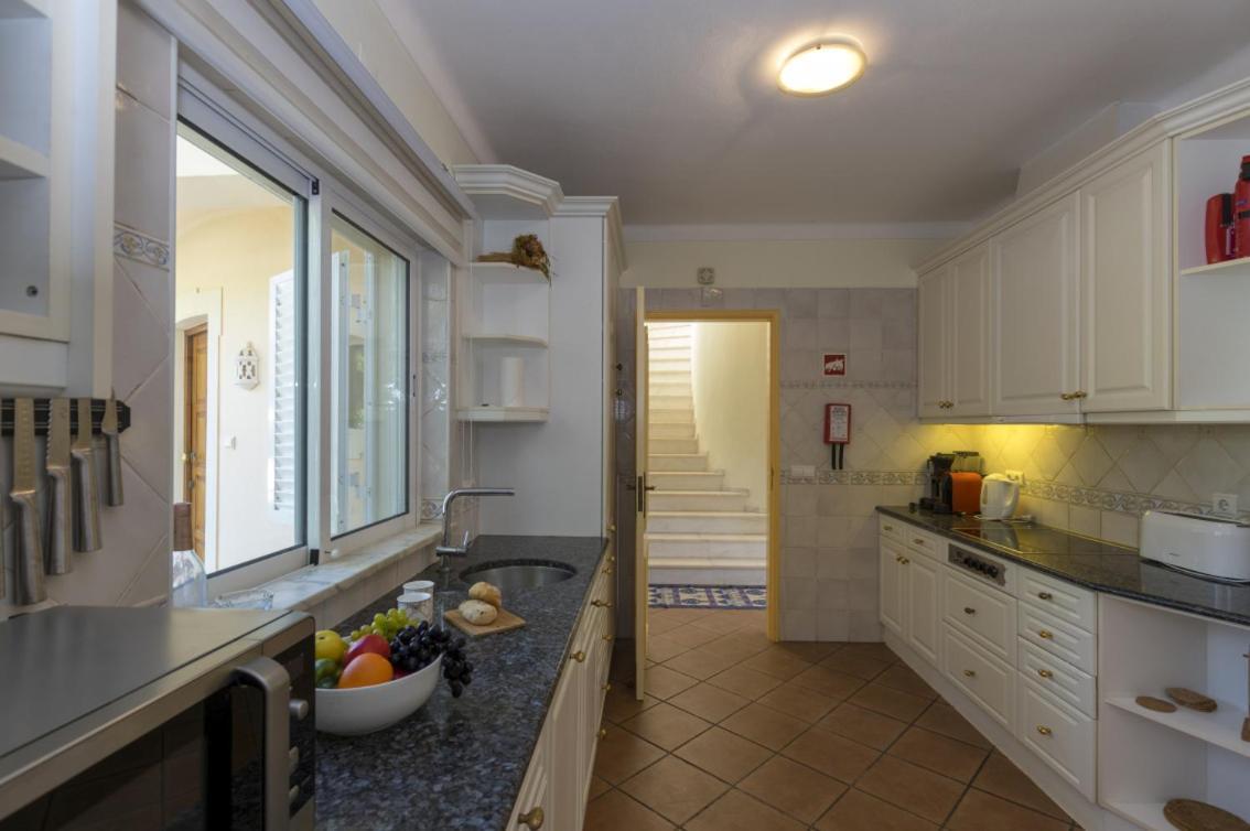 Villa With Beautiful See Views & Spacious Garden Ferragudo  Eksteriør bilde