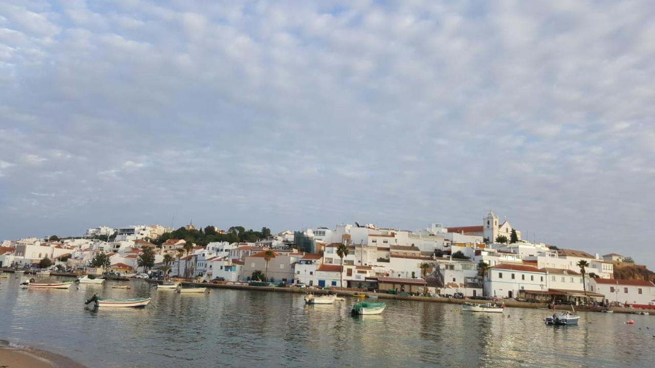 Villa With Beautiful See Views & Spacious Garden Ferragudo  Eksteriør bilde